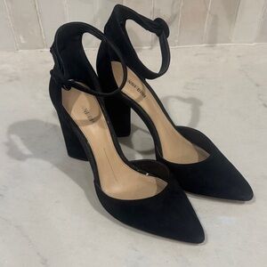 2/$20 Gianni bini Black Ankle Strap Heels